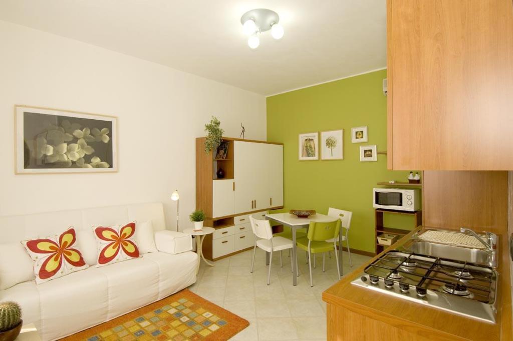 Appartamenti Villa Anna Melegnano Ngoại thất bức ảnh