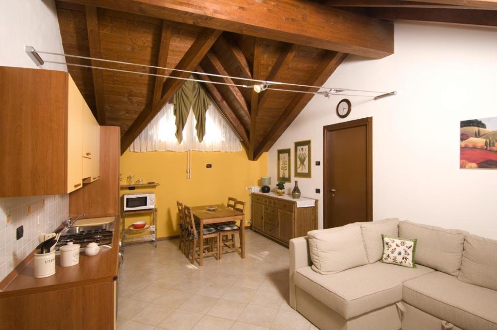 Appartamenti Villa Anna Melegnano Ngoại thất bức ảnh